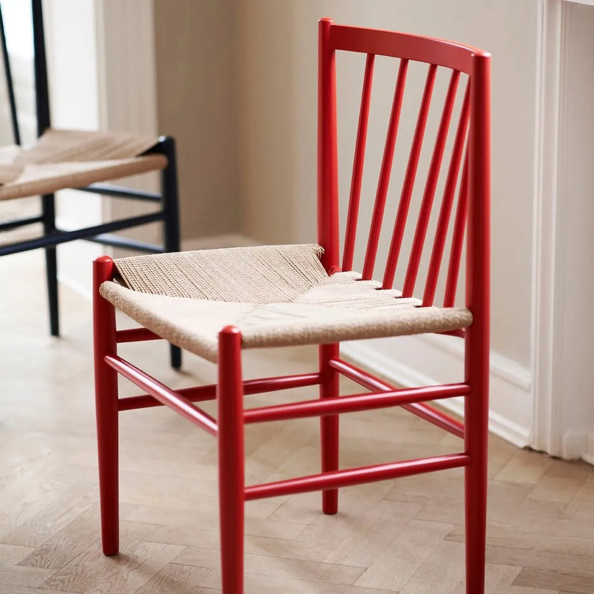 Silla J80, Beech-paper cord rojo rubí FDB Møbler