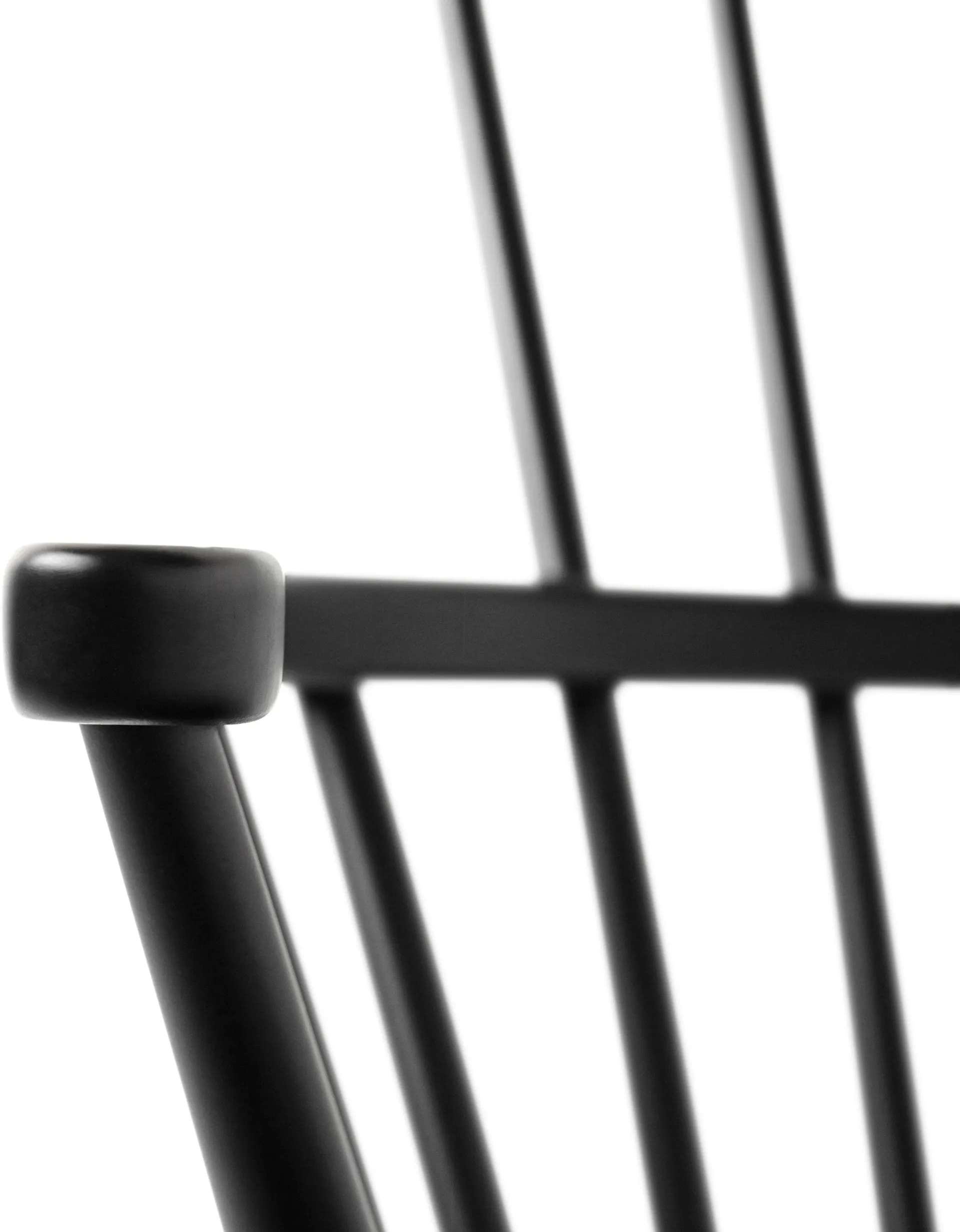 Silla mecedora J52G, Beech RAL 9005 FDB Møbler