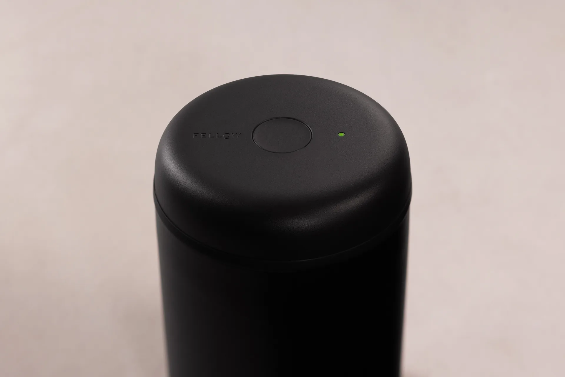 Envase al vacío eléctrico Atmos 1,2 L, Matte black Fellow