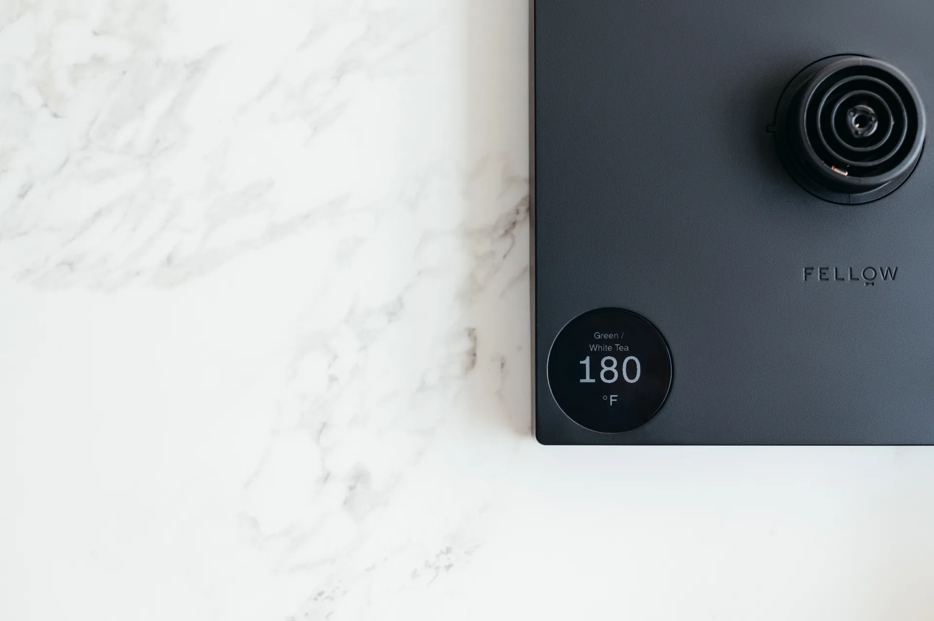 Hervidor eléctrico Stagg EKG Pro 0.9 L, Matte black-walnut Fellow