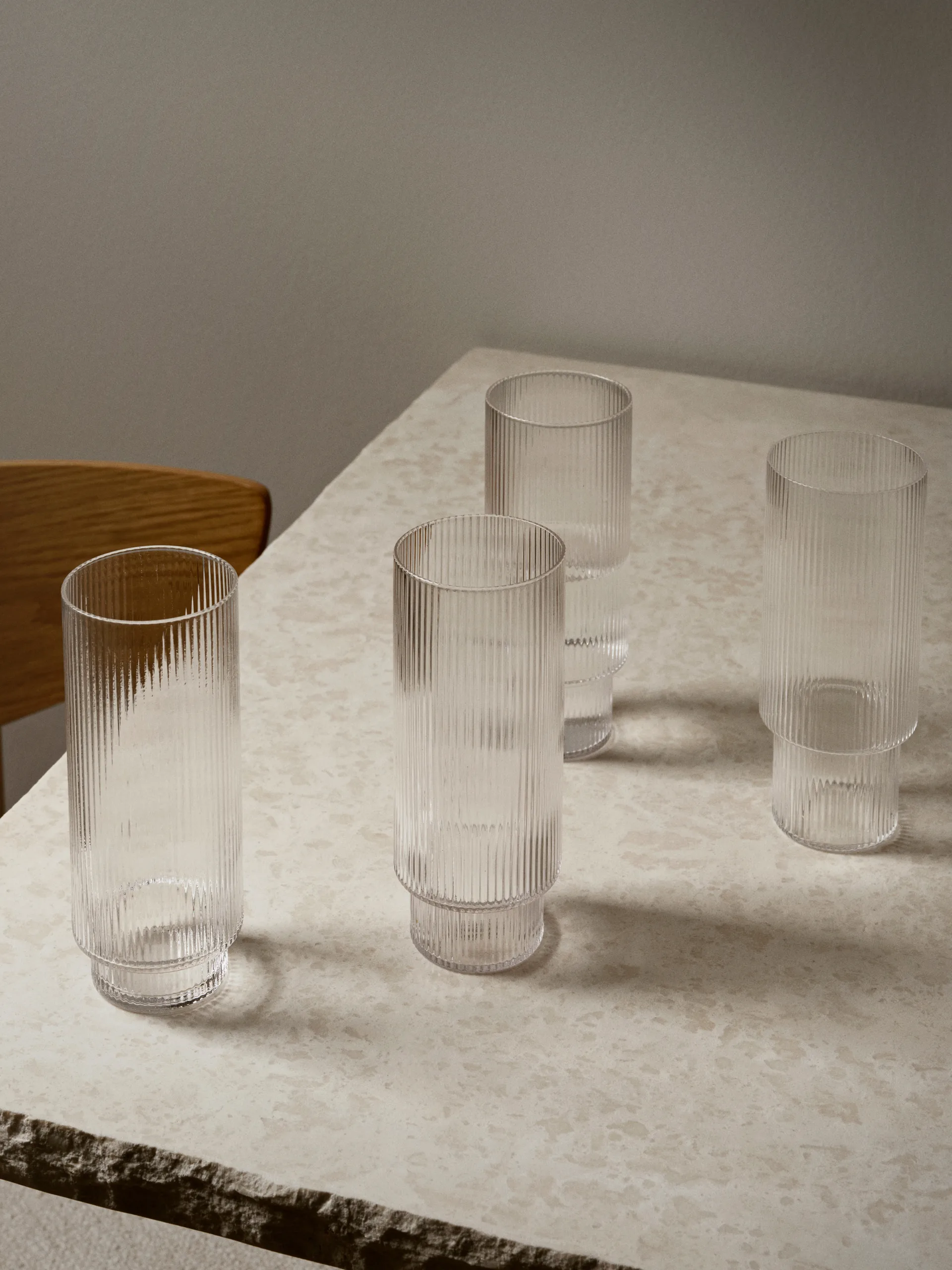 4 Vasos altos Ripple, transparente Ferm Living