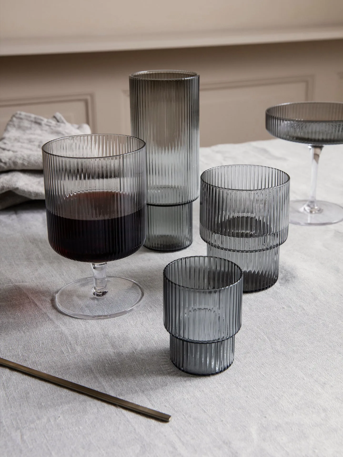 4 Vasos Ripple, smoked grey Ferm Living