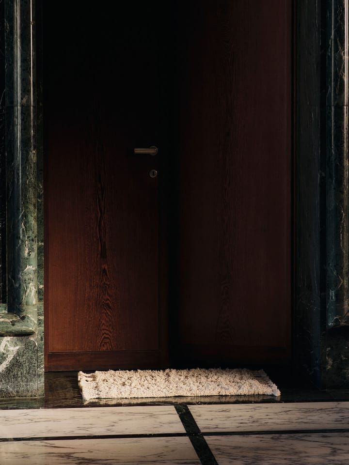 Alfombra Amass long pile 70x50 cm, Off-white Ferm Living