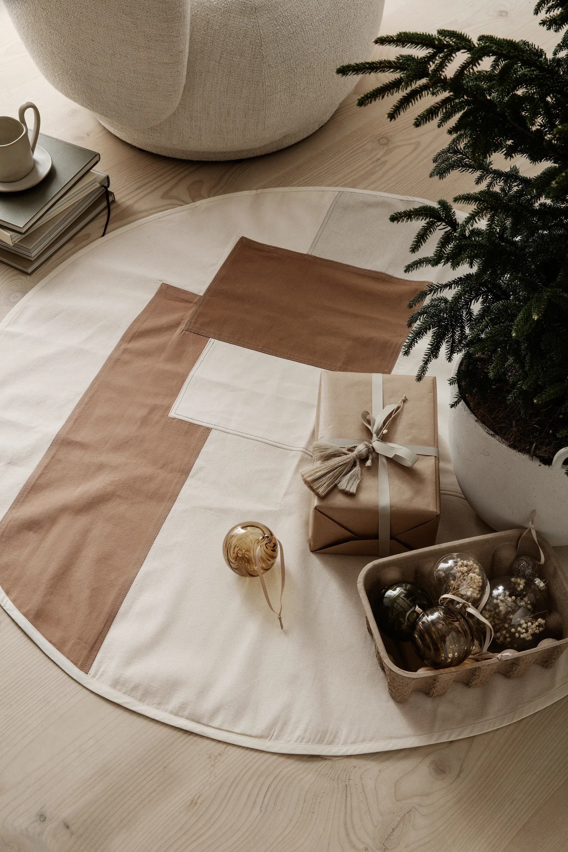 Alfombra árbol de Navidad Tonal Ø120 cm, Natural Ferm Living