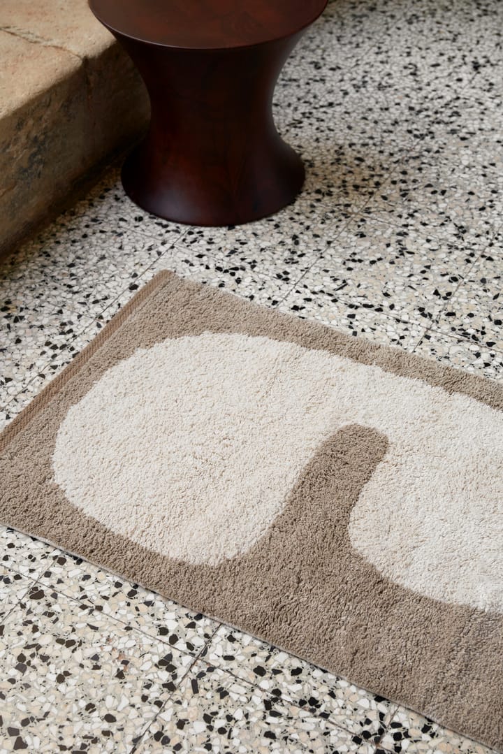 Alfombra de baño Lay 50x70 cm, Dark taupe-off white Ferm Living