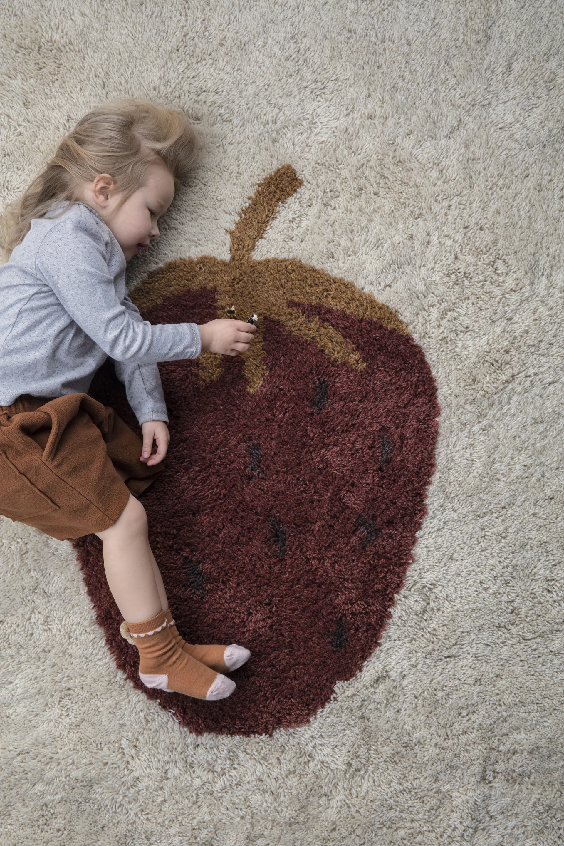 Alfombra Fruiticana L 120x180 cm, Strawberry Ferm Living