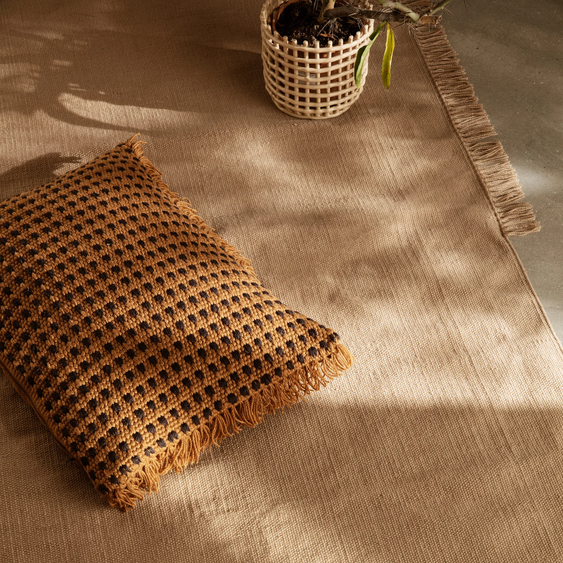 Alfombra Hem large 160x250 cm, Sand Ferm Living