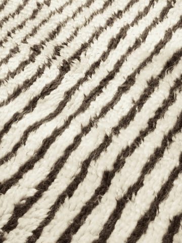 Alfombra Kami - Off white-coffee, 80x120 cm - Ferm Living