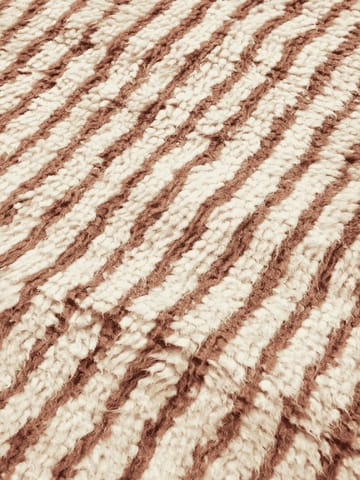 Alfombra Kami - Off white-red brown, 80x120 cm - Ferm Living