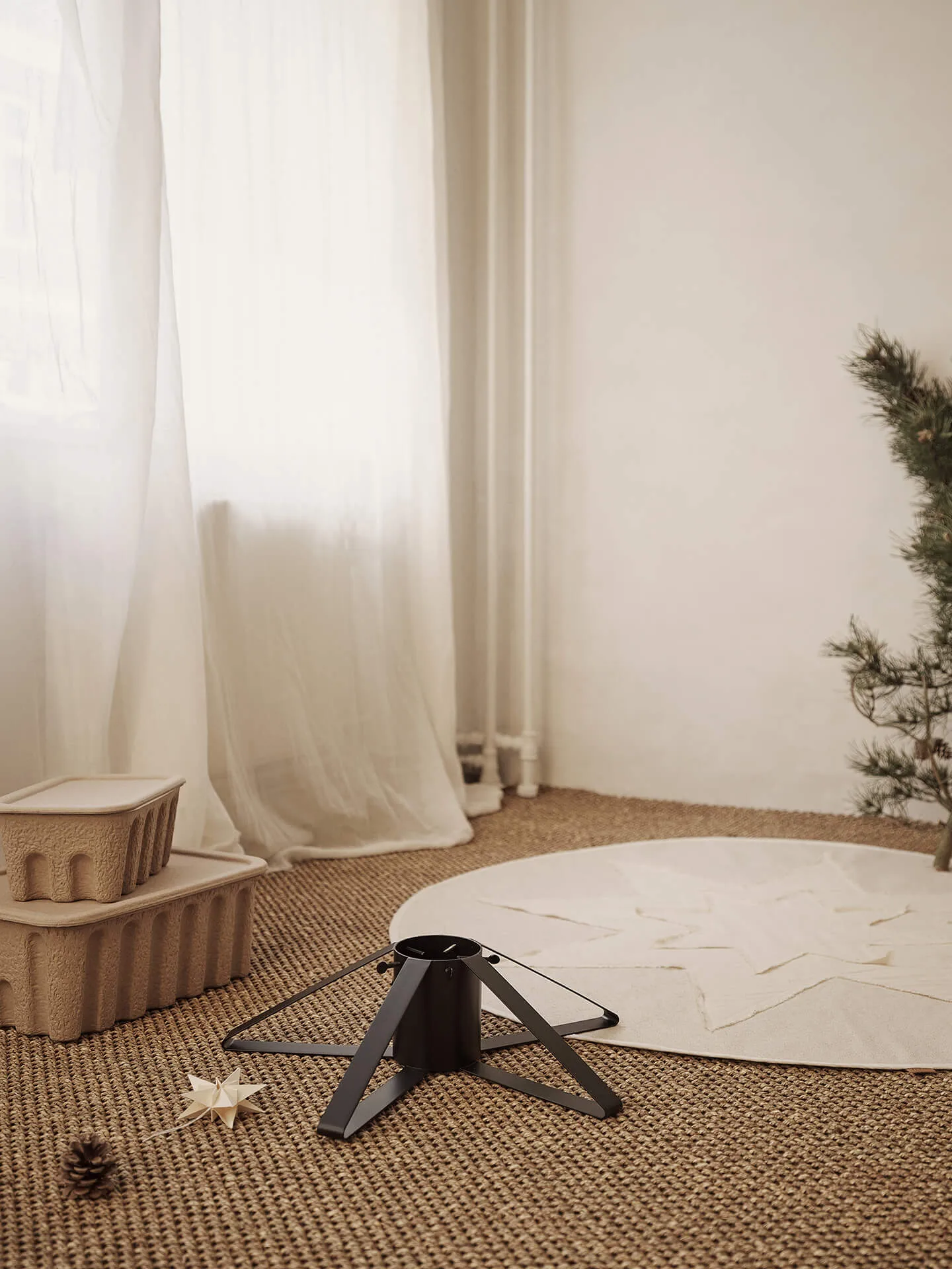 Alfombra para árbol de Navidad Vela Star, Natural Ferm Living