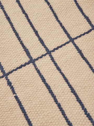 Alfombra Sen - Parchment-índigo, 140x200 cm - Ferm Living