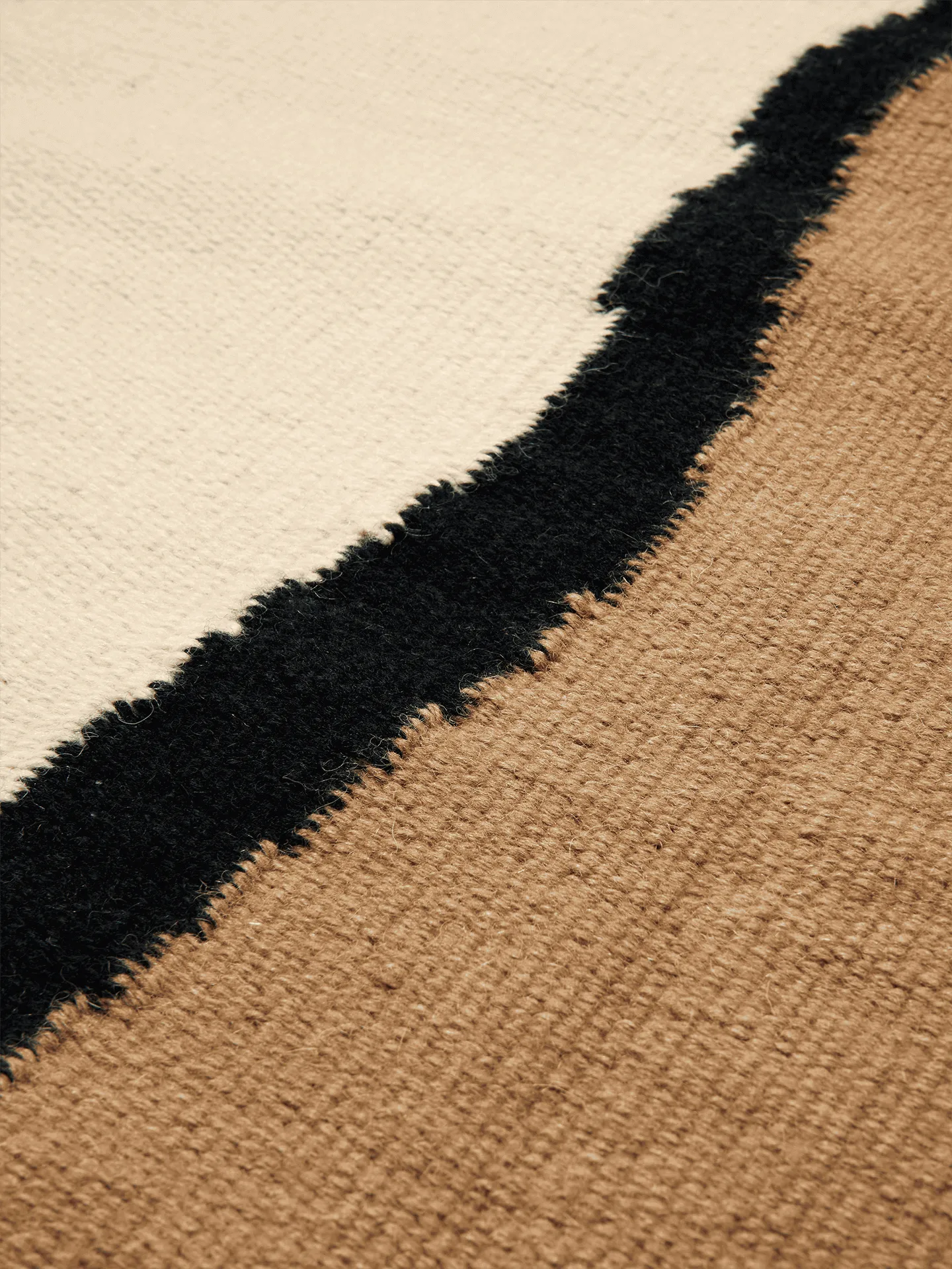 Alfombra Soil Kelim, Dark sand-off white, 140x200 cm Ferm Living