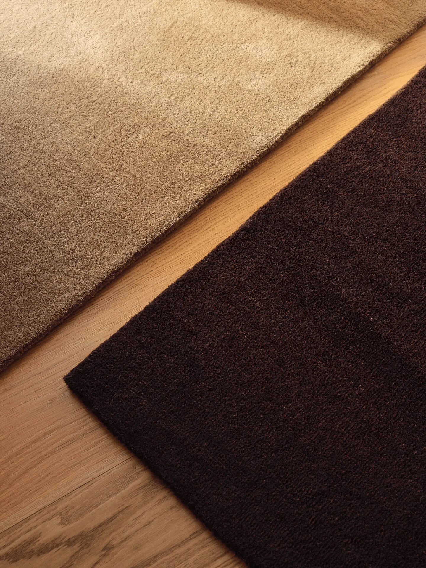 Alfombra tejida Stille, Dark pecan, 160x250 cm Ferm Living