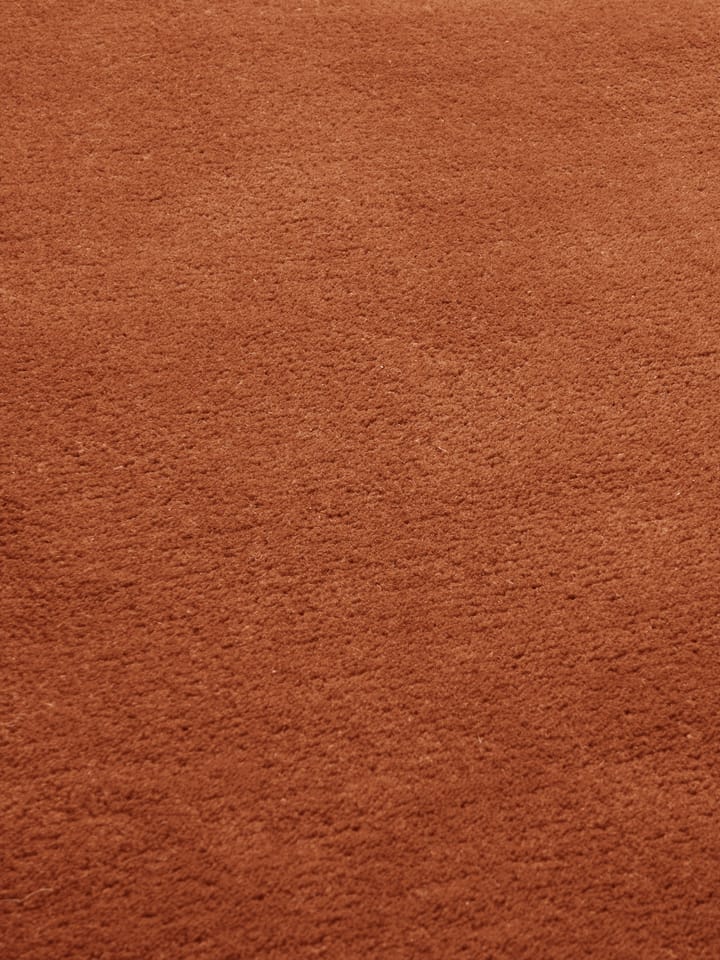 Alfombra tejida Stille, Red brown, 140x200 cm Ferm Living