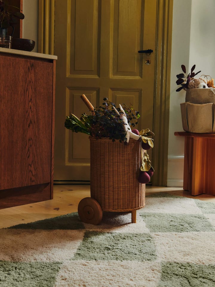 Alfombra Tilt, Elm green, 140x200 cm Ferm Living