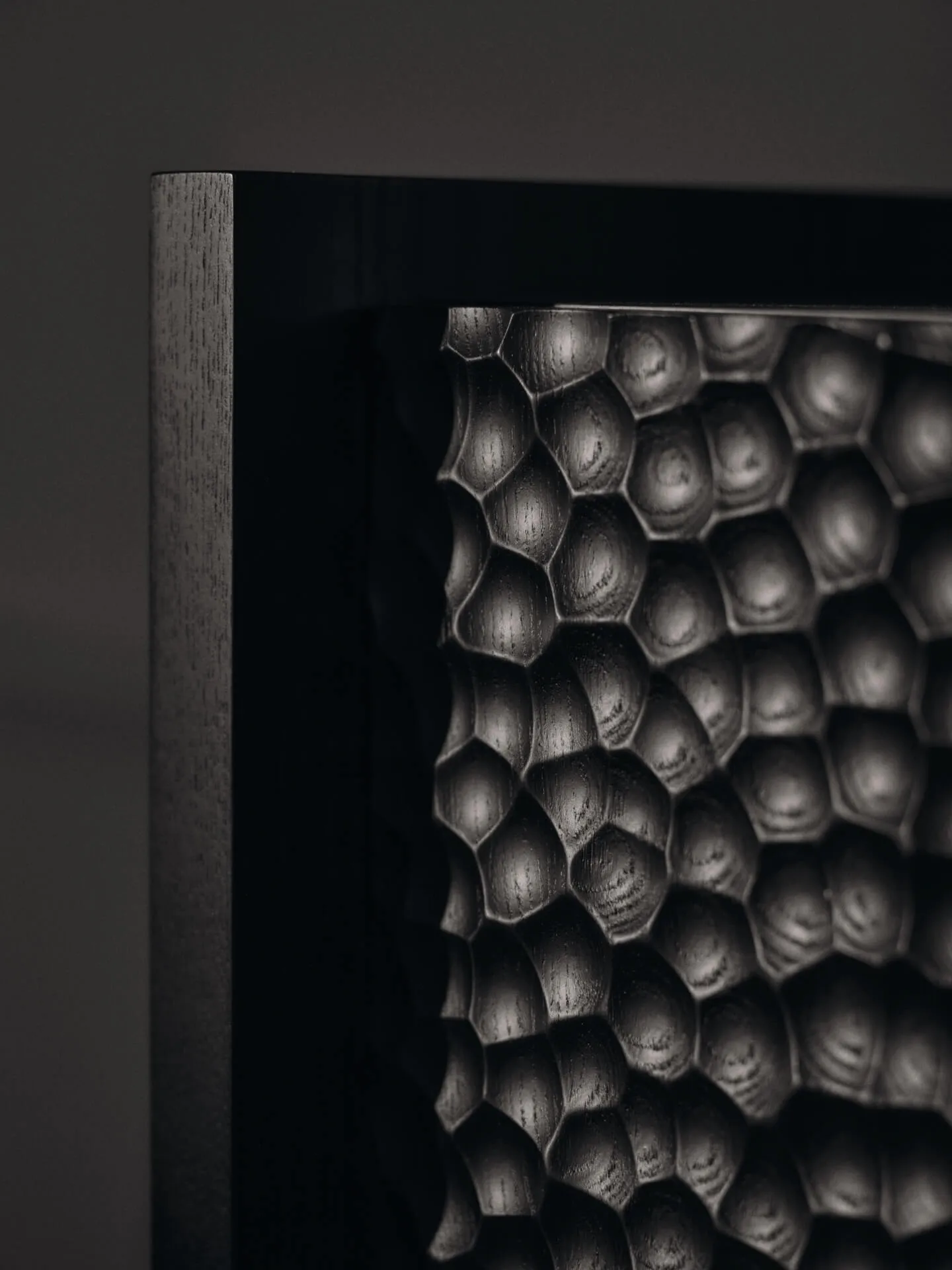 Aparador Scarni, Fresno teñido oscuro, 163x50x74 cm Ferm Living