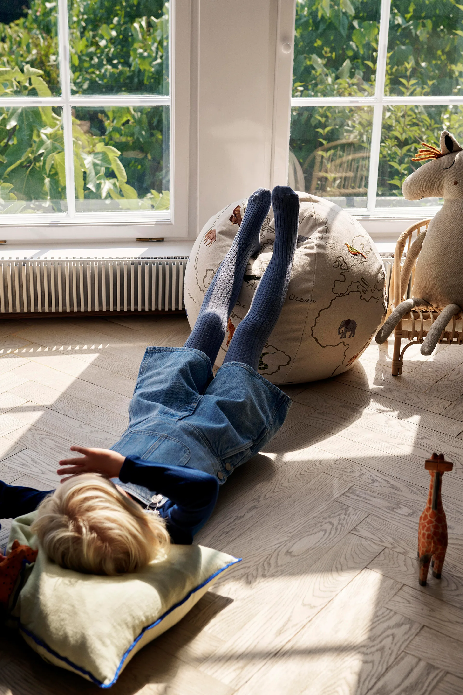 Asiento puff The world, Offwhite Ferm Living