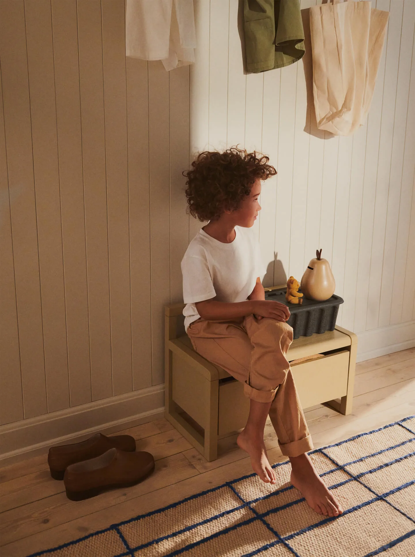 Banco de almacenamiento Little architect, Cashmere, 60×30×41,2 cm Ferm Living