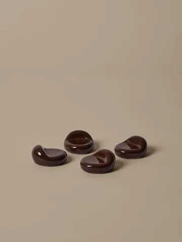 Base Nube para maceta, 4-pack - Carob brown - Ferm Living