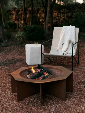 Brasero de exterior Otto fire pit - Rust, Ø85,5 × 29 cm - Ferm Living