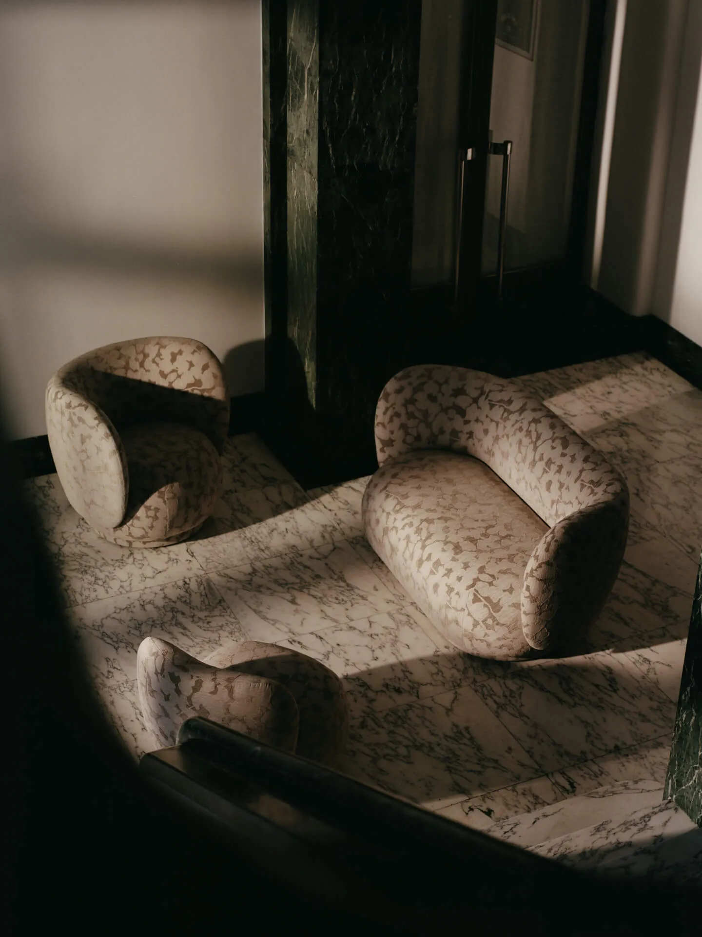 Butaca Lounge Rico giratorio, Cilla-Taupe Ferm Living