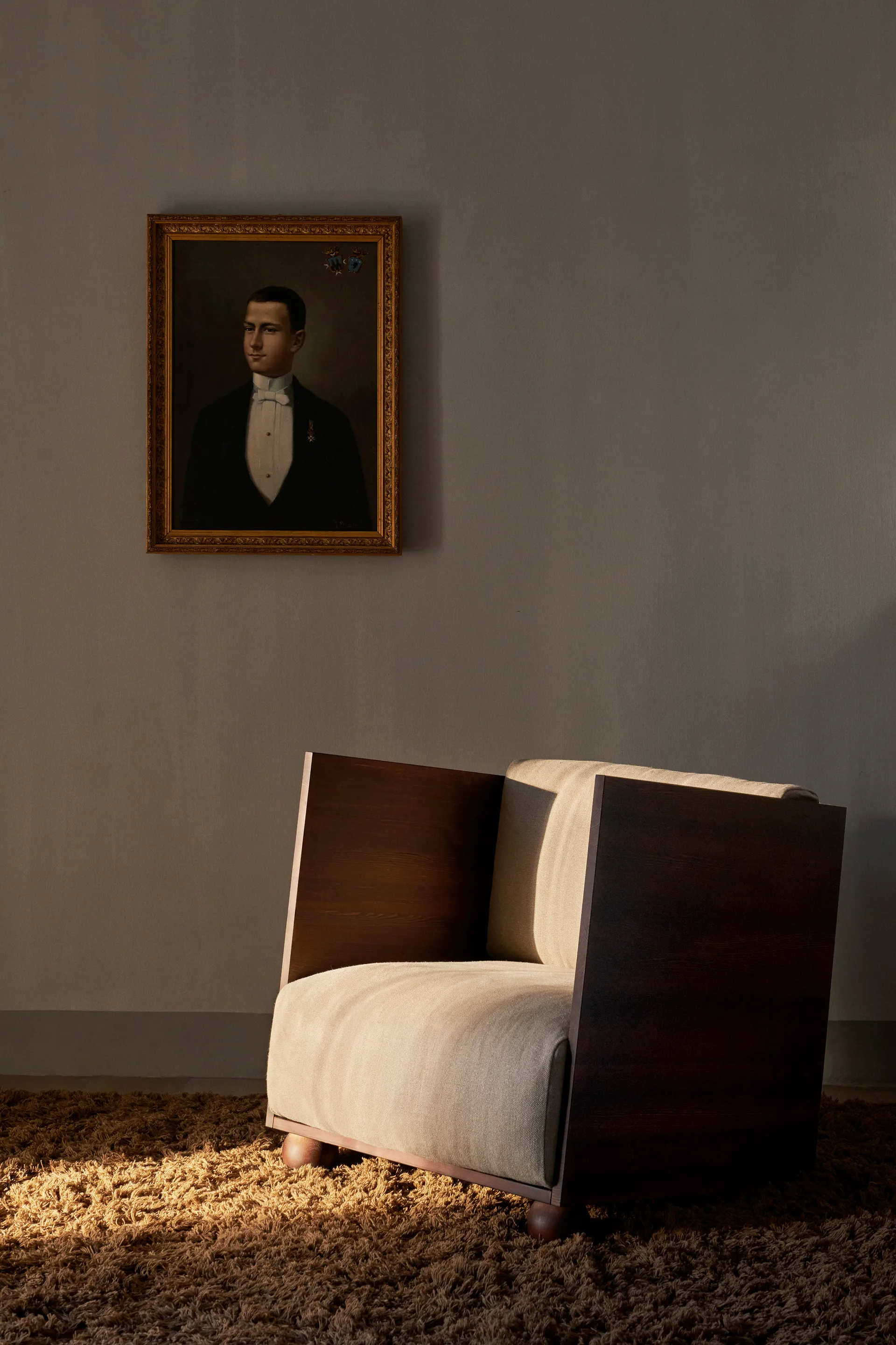 Butaca Lounge Rum rich linen, Dark stained-natural Ferm Living