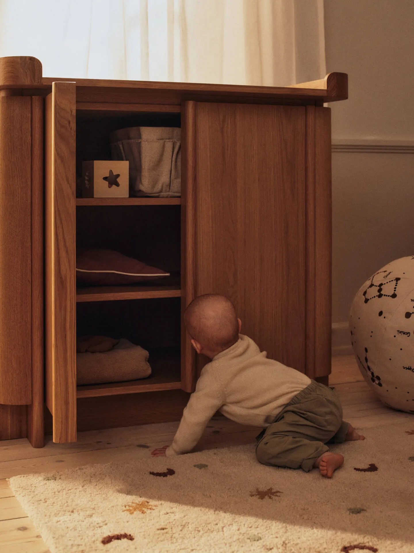 Cambiador para cómoda Tilu, Natural oak, 100x74x10 cm Ferm Living