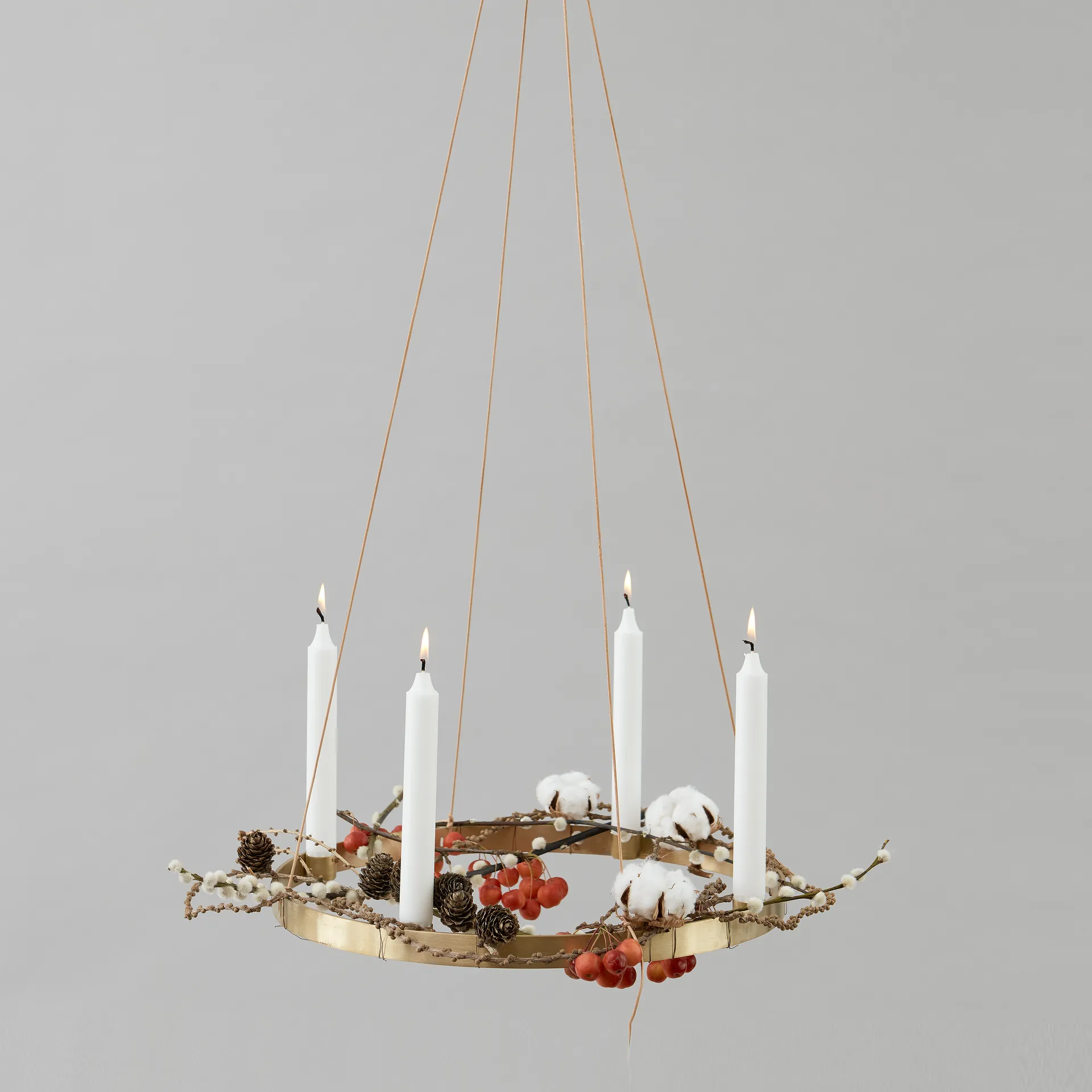 Candelabro Circle latón, grande Ferm Living