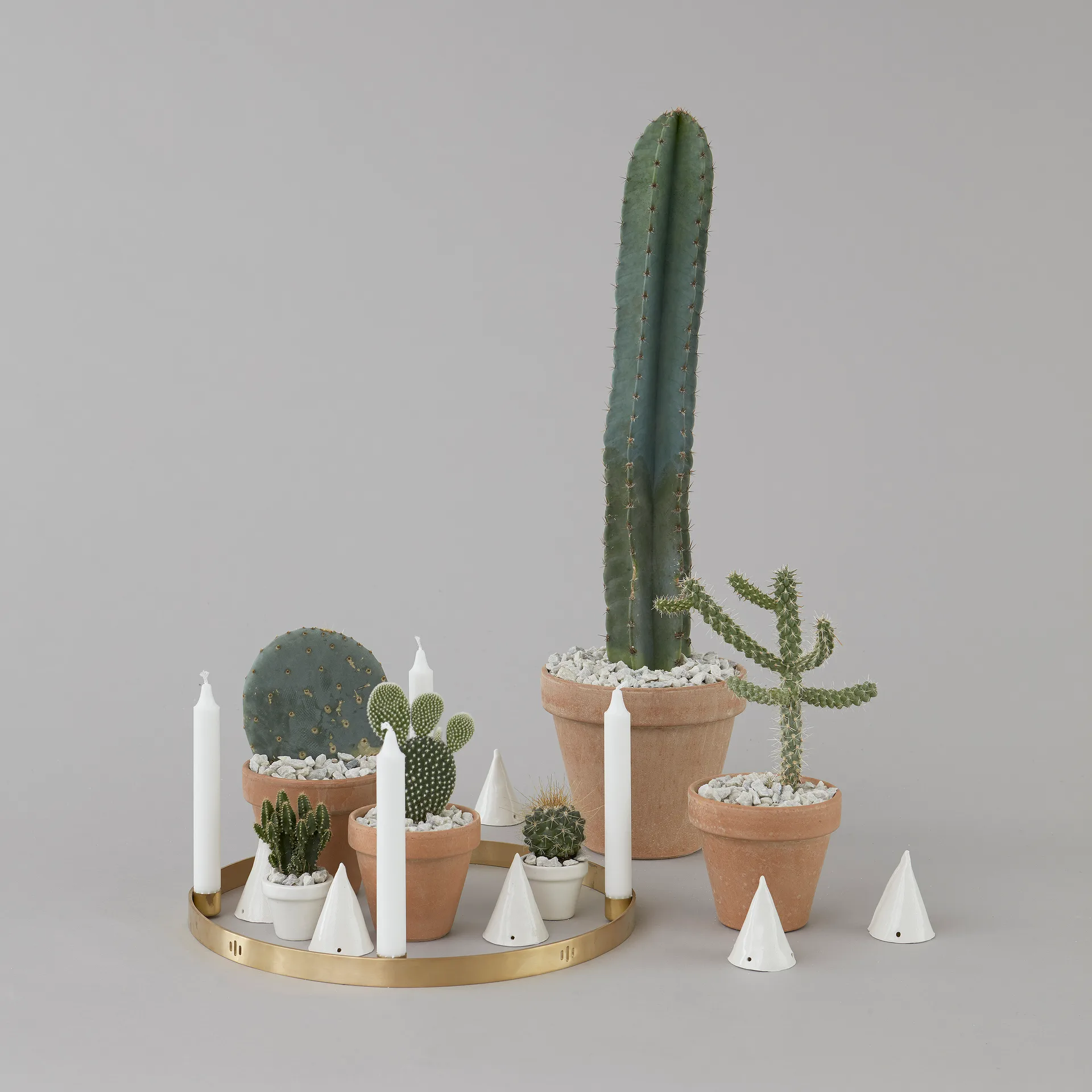 Candelabro Circle latón, grande Ferm Living