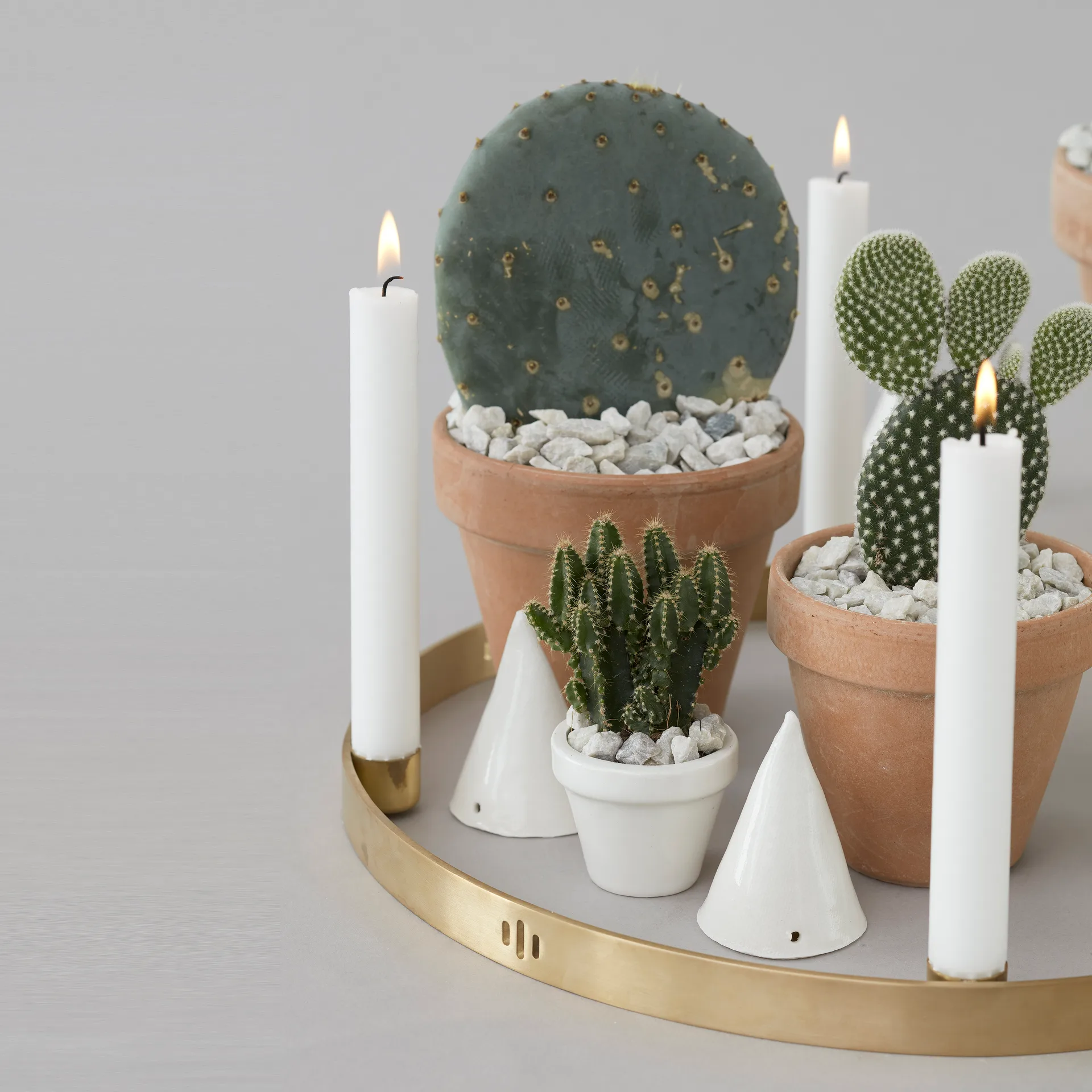 Candelabro Circle latón, grande Ferm Living