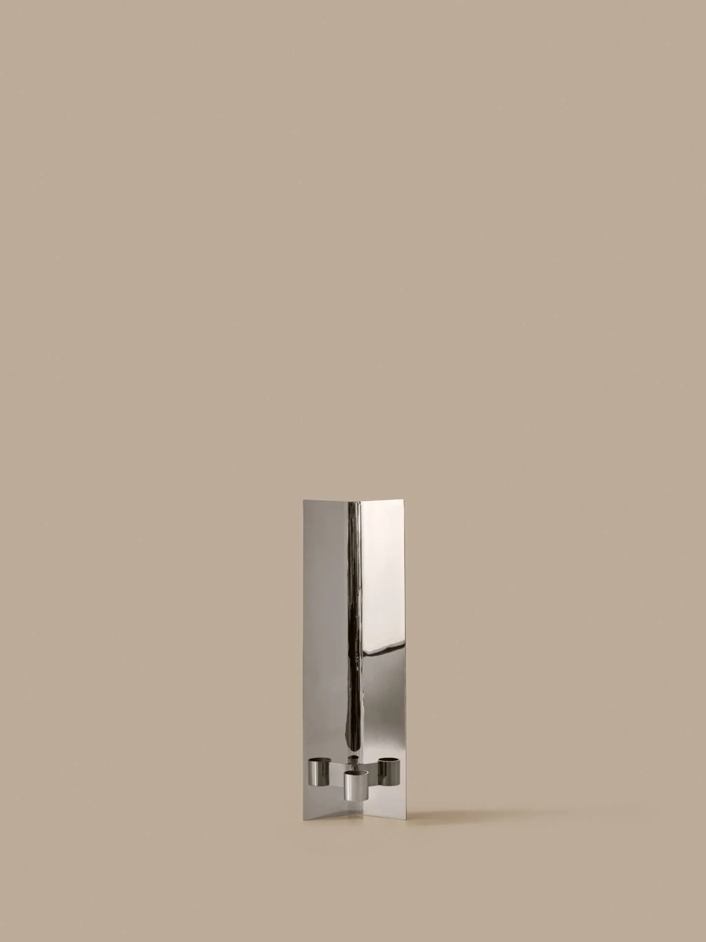 Candelabro de pared Eddy, Mirror polished Ferm Living
