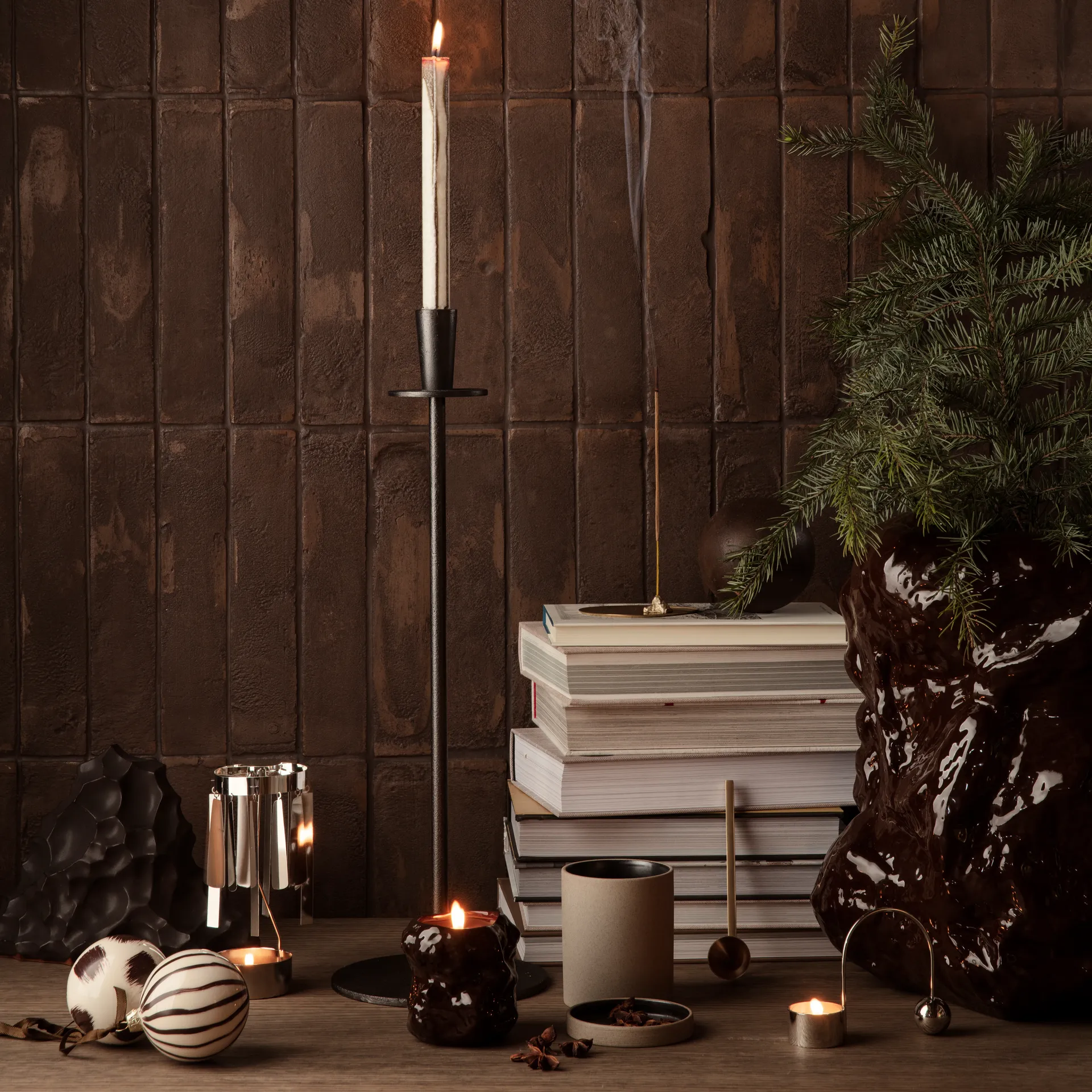 Candelabro Hoy, negro Ferm Living