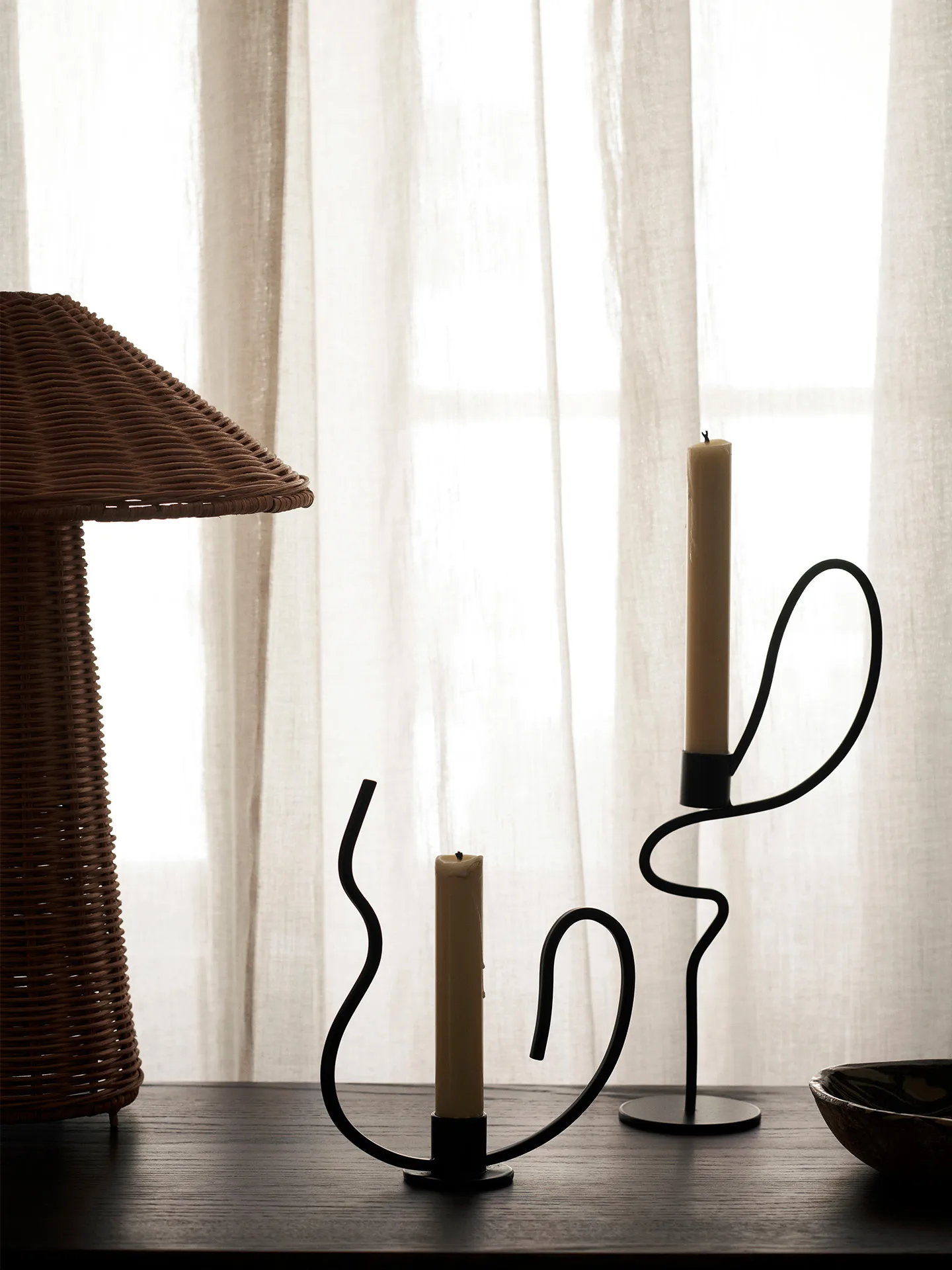 Candelabro Valse high, Negro Ferm Living