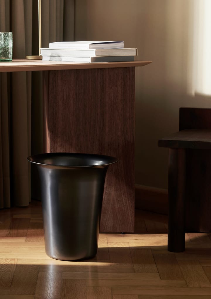 Cesta alta Spun Alu Ø35 cm, Blackened Aluminium Ferm Living