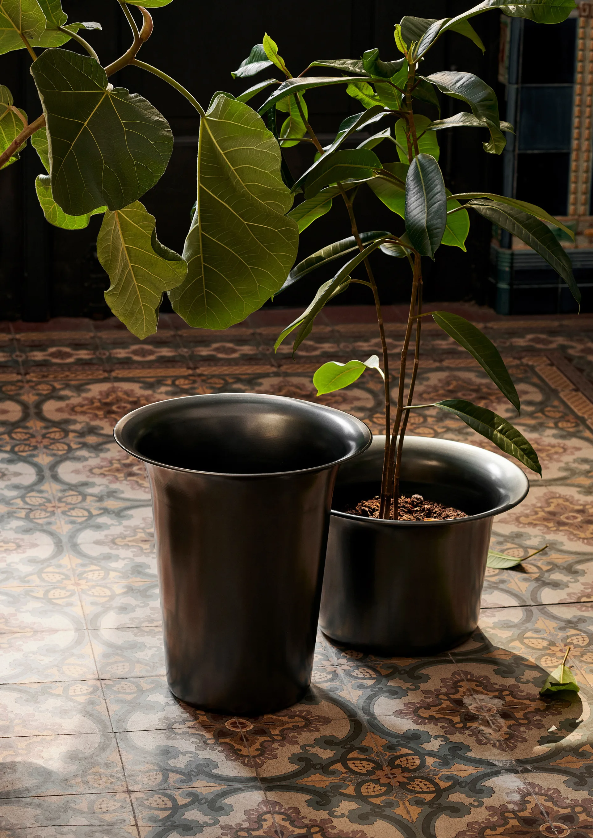 Cesta baja Spun Alu Ø37, Blackened Aluminium Ferm Living