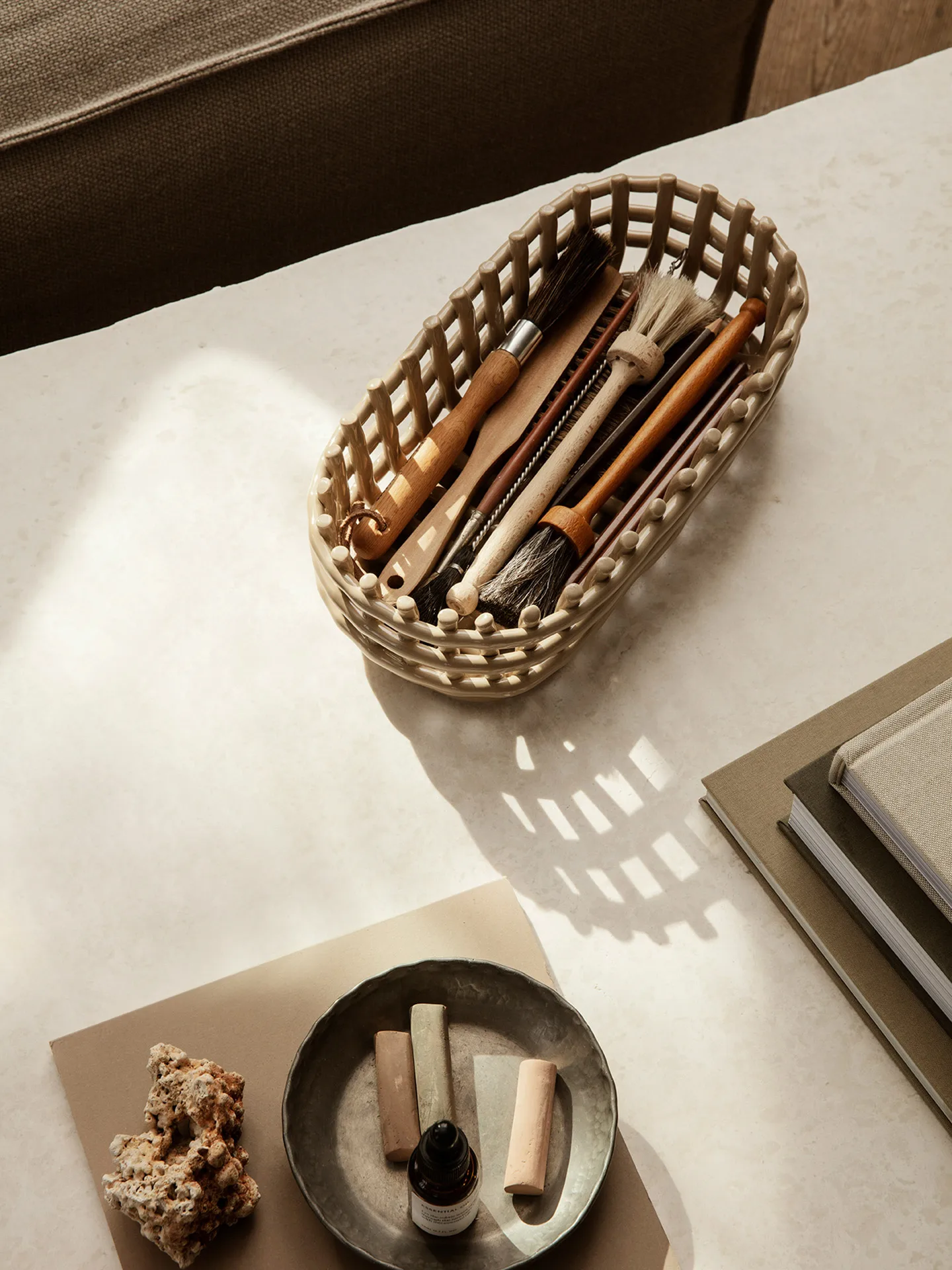 Cesta ovalada Ceramic trenzada 15x30 cm, Cashmere Ferm Living