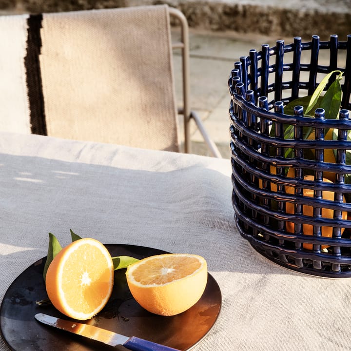 Cesta trenzada Ceramic Ø23,5 cm, azul Ferm Living