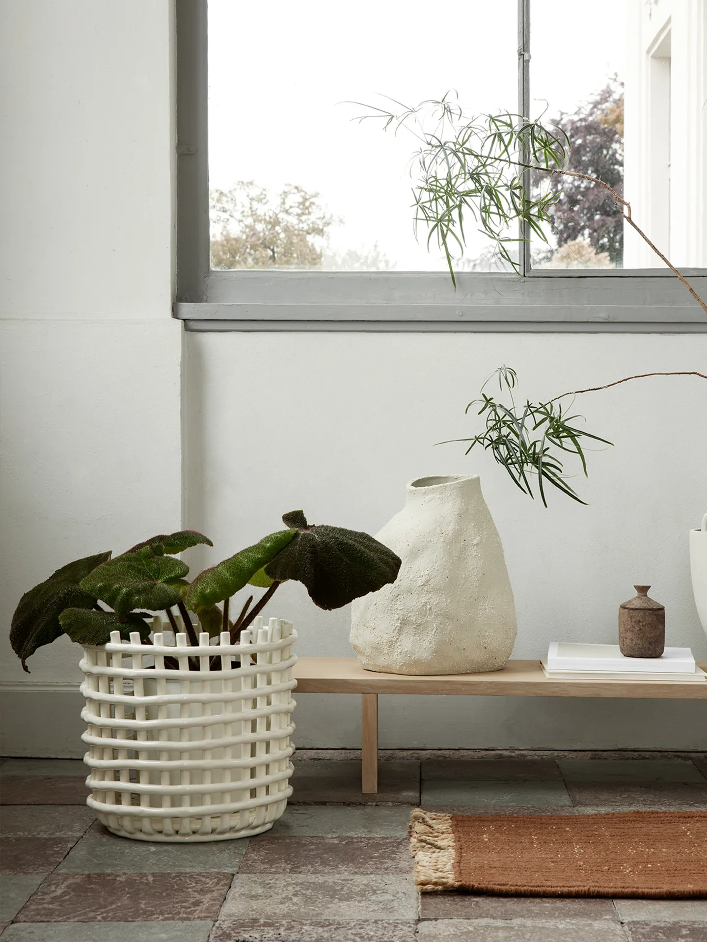 Cesta trenzada Ceramic Ø35 cm, Off white Ferm Living