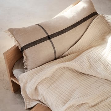 Cojín Calm camel-black - 38x88 cm - Ferm Living