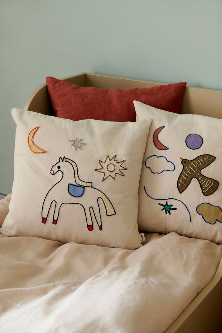 Cojín Naive 40x40 cm, Horse Ferm Living