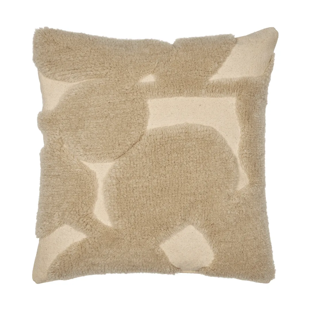 Cojín tufted Cilla, Off-white-parchment, 50x50 cm Ferm Living