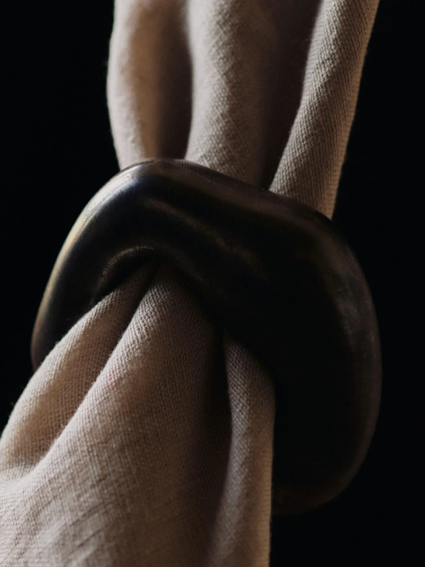 Colgante decorativo Orrith 2 piezas, Rustic Bronze Ferm Living