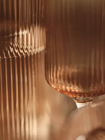 Copas de champán Ripple Champagne flutes 15 cl, 2-pack - Blush - Ferm Living