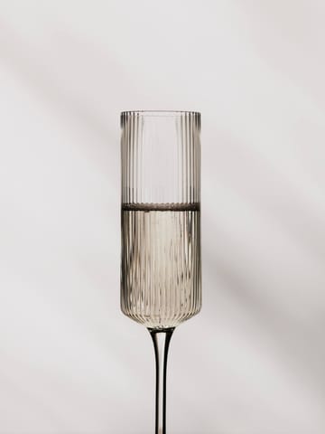 Copas de champán Ripple Champagne flutes 15 cl, 2-pack - Clear - Ferm Living