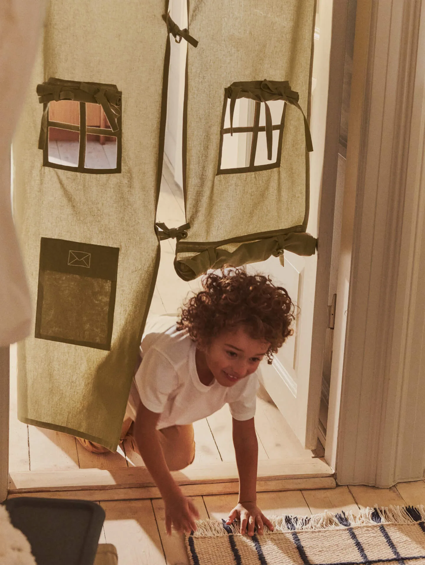 Cortina de puerta Settle, Elm green, 85×205 cm Ferm Living