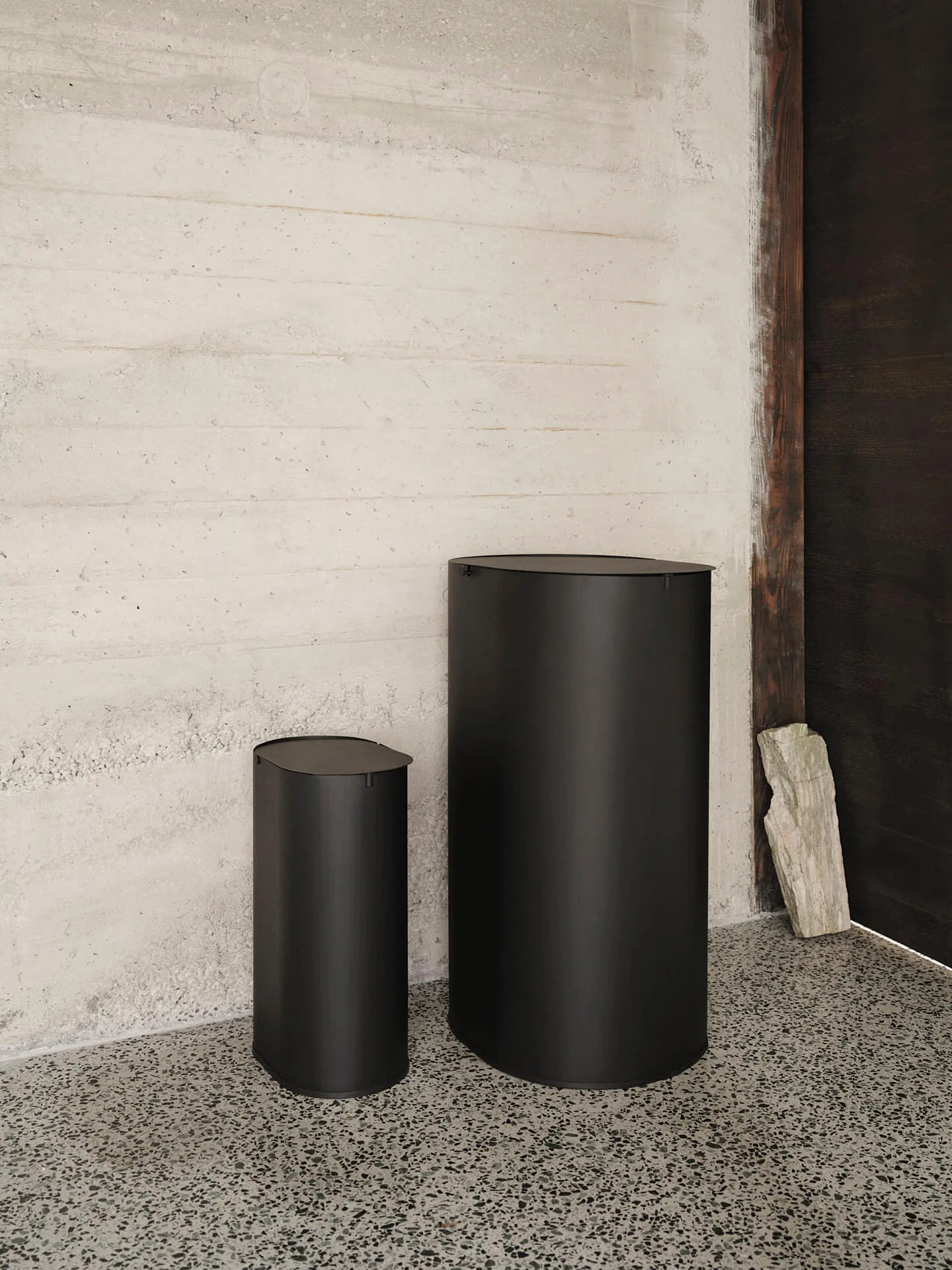 Cubo de basura Enkel small, Black Ferm Living