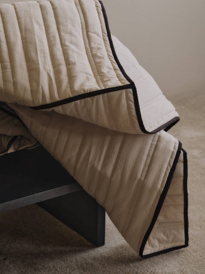 Cubrecama acolchado Vari, Natural-dark chocolate, 260x230 cm Ferm Living