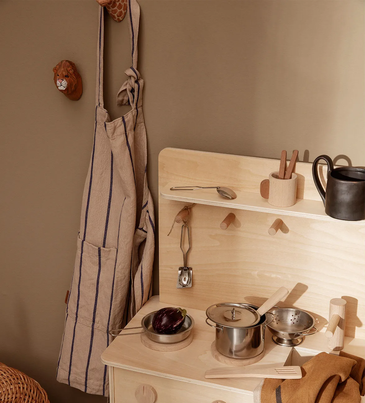 Delantal para niños Hale, Rosa-azul claro Ferm Living