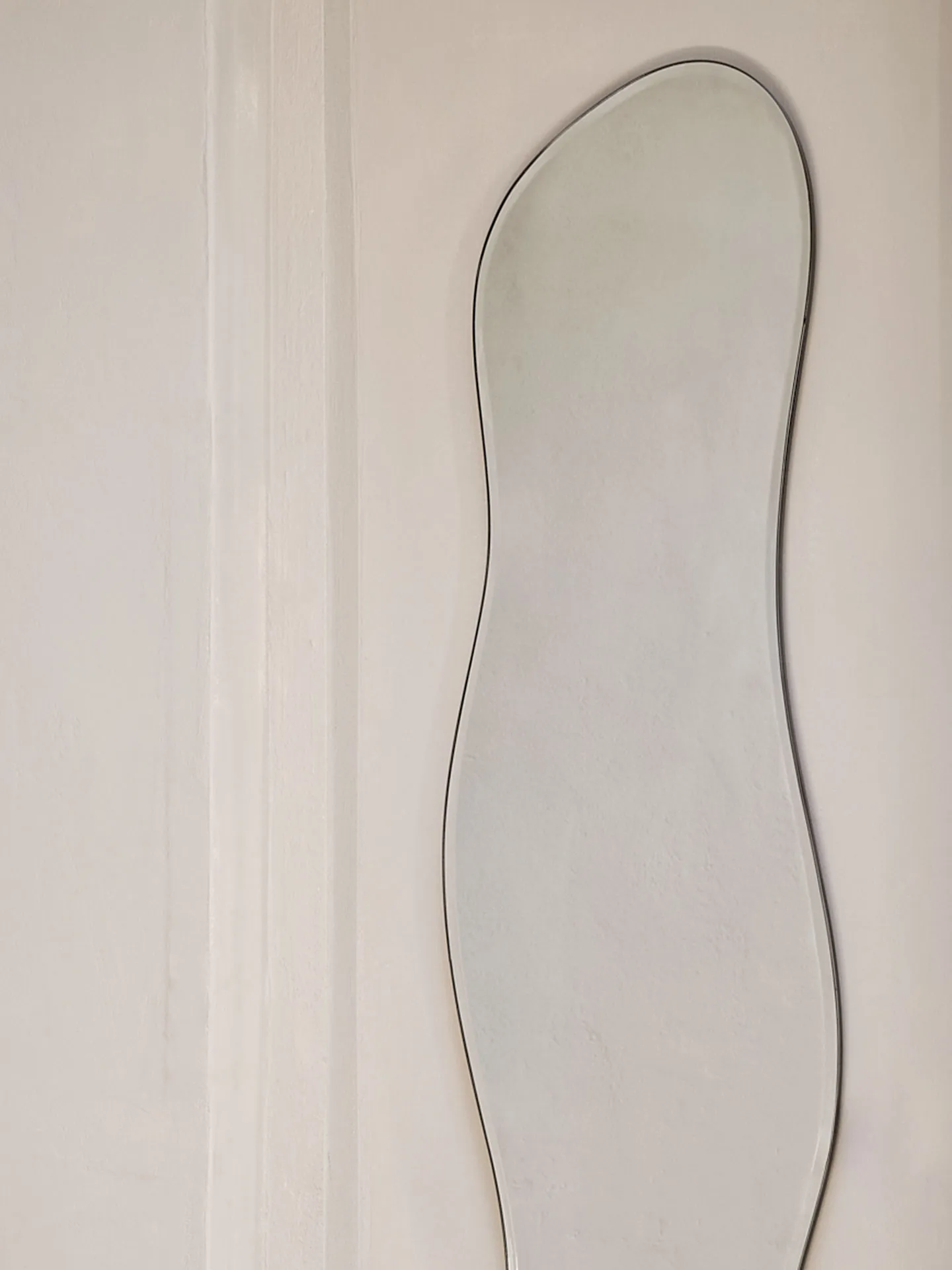 Espejo Pond full size, Brass Ferm Living