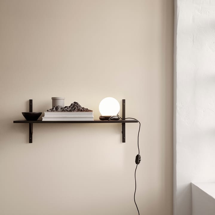 Estante Sector L/S, Ceniza negra-negro Ferm Living
